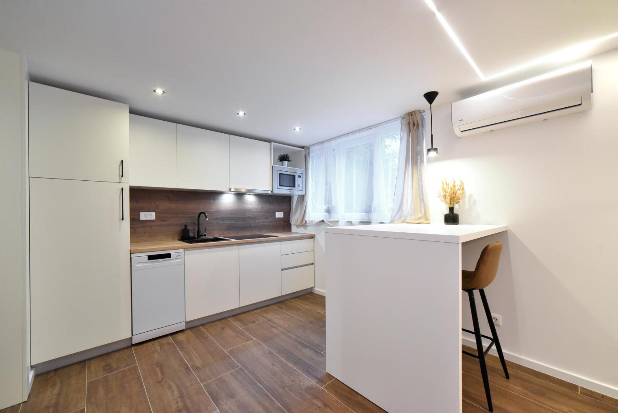 Apartma Optima *